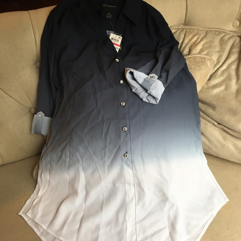 Super cute, ombré INC blouse